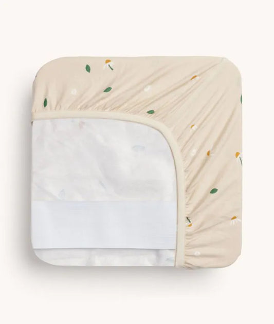 NEW Daisy Sprinkle 2-In-1 Waterproof Fitted Sheet - Bassinet